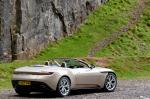 Aston Martin DB11 V8 Volante 2018 года (UK)